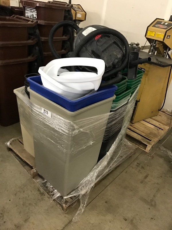 lot 83 image: Lot of office trash cans.