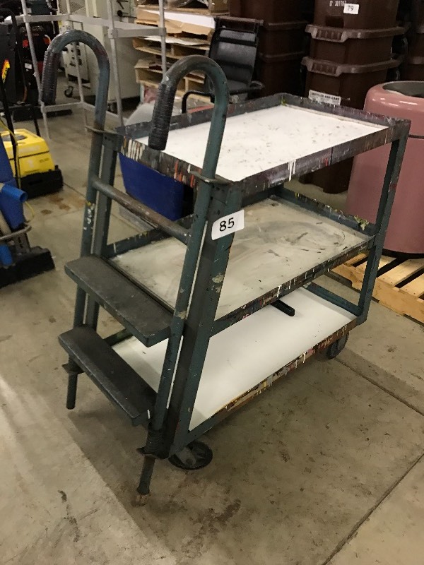 lot 85 image: Shop cart