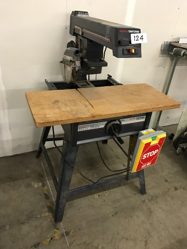 lot 124 image: Radial arm saw