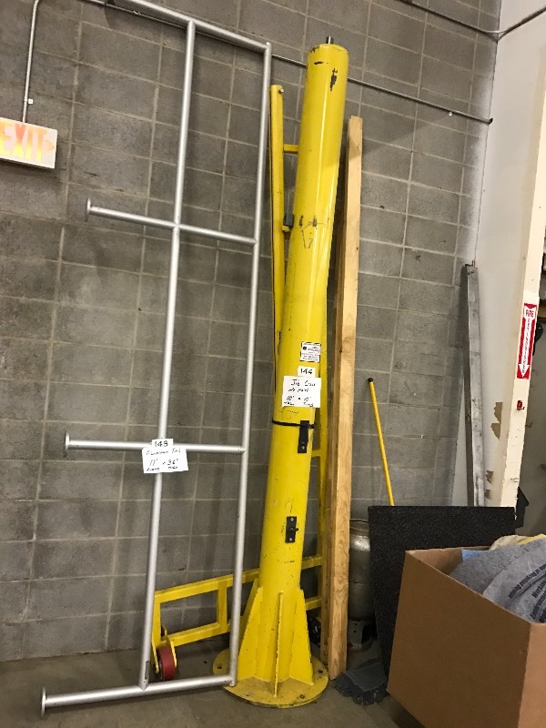 lot 144 image: Jib crane