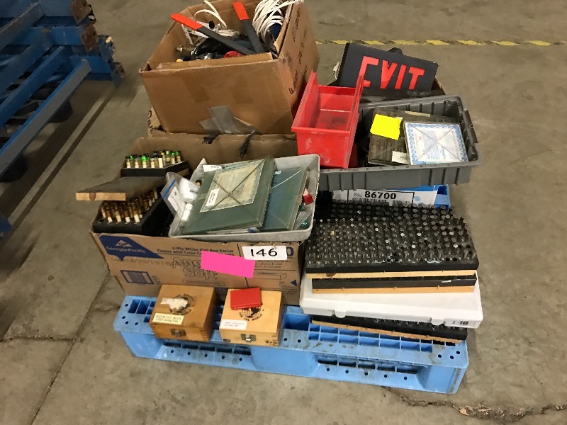 lot 146 image: Pallet lot