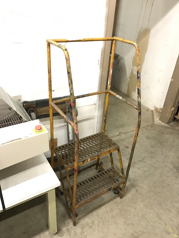 lot 147 image: Safety ladder