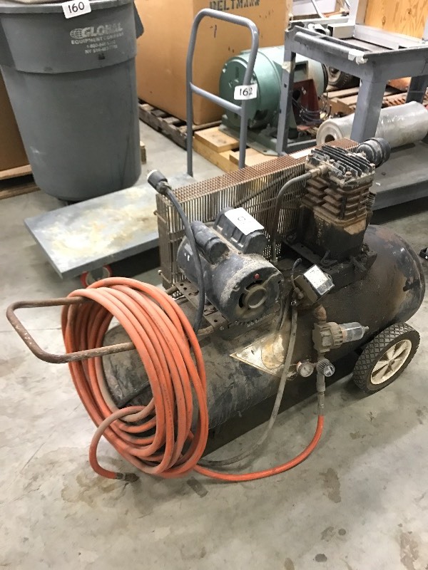 lot 161 image: Air compressor