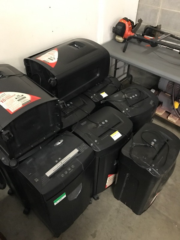 lot 132 image: 2 paper shredders
