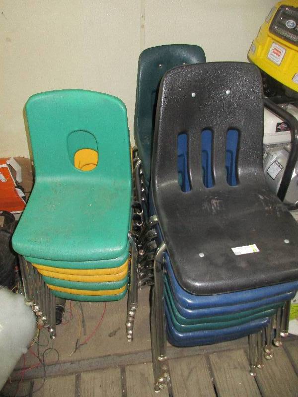 20 chairs 13 large 7 small