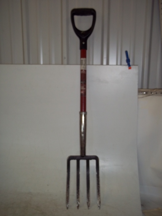 lot 55 image: Roofing  Potato Fork