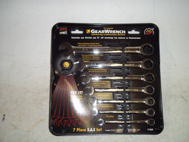 lot 76 image: 7 Piece SAE Gear wrench set