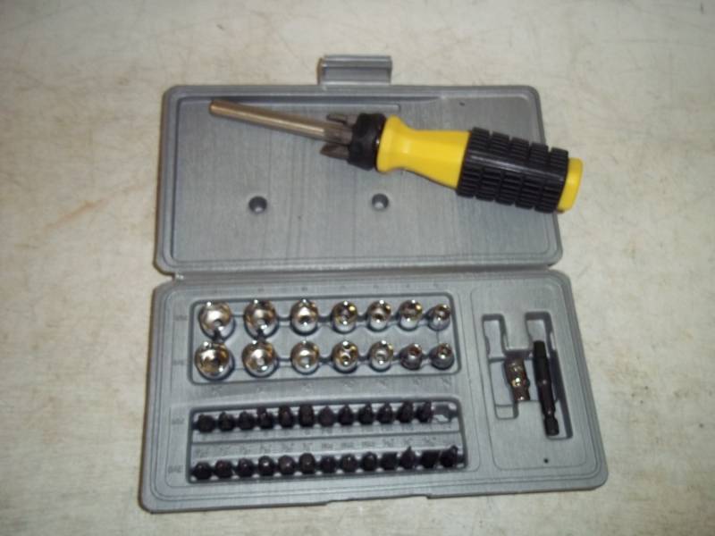 lot 84 image: Driver Set