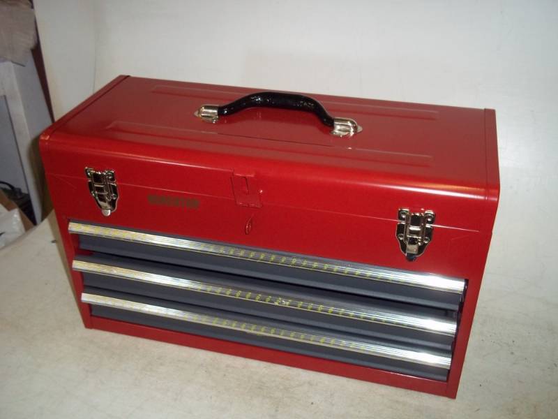 lot 85 image: Bench Top tool Box
