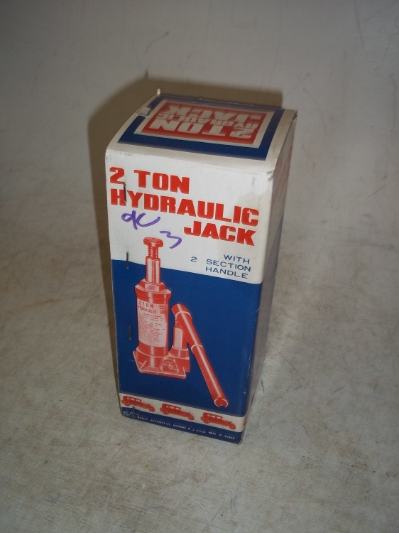lot 87 image: 2 Ton Hydraulic Jack