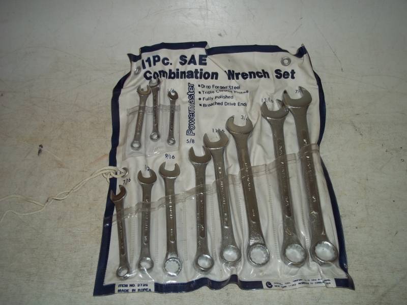 lot 88 image: 11 Piece SAE Combination Wrench Set