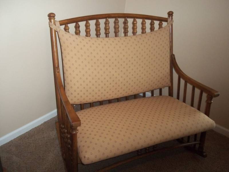 lot 11 image: Love Seat Rocker Item # 12