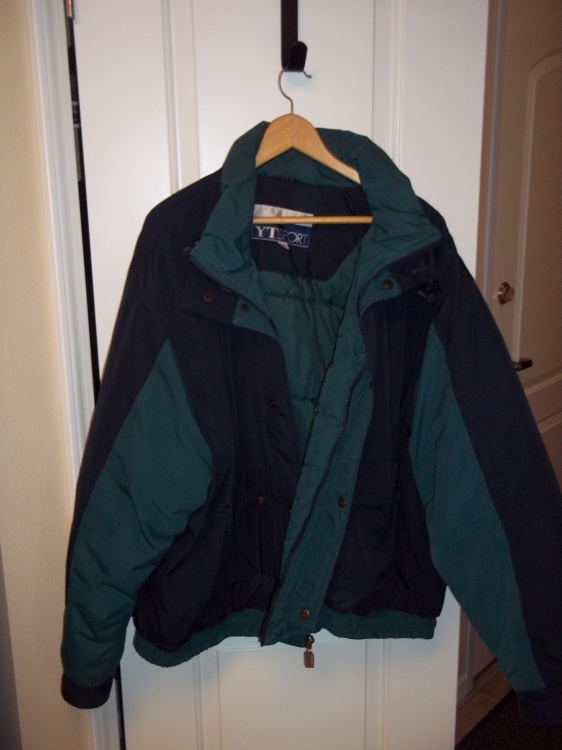 lot 42 image: Jacket 3X