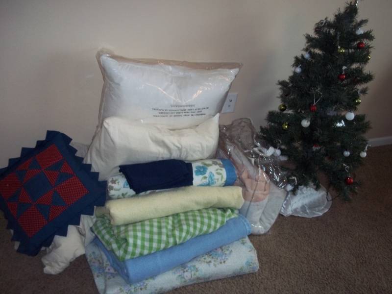 lot 124 image: Pillows, Blankets and Christmas Tree