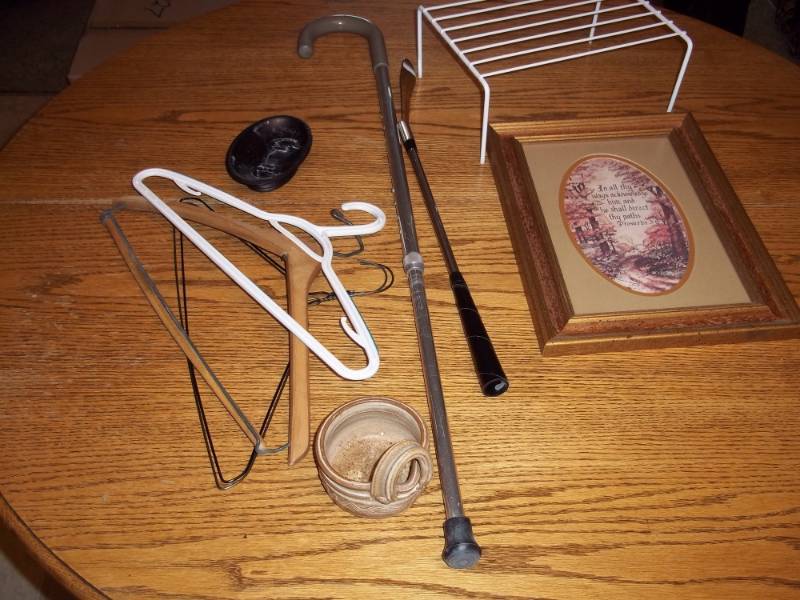 lot 133 image: Cane, Shoe assist tool, Picture and dcor