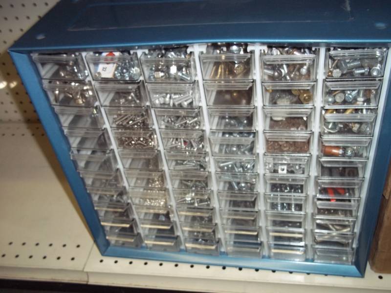 lot 118 image: Large parts bin with parts