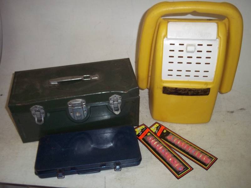 lot 148 image: Tackle Box with Tackle and minnow pail