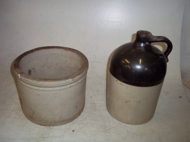 lot 158 image: Vintage Crock and Jug