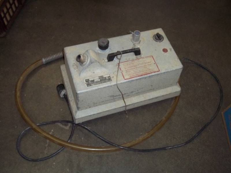 lot 163 image: Jiffy Steamer