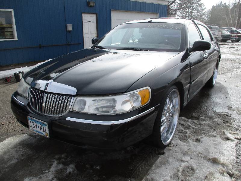 2000 Lincoln Town Car