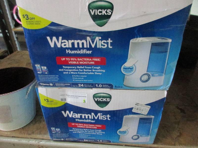 2 Vicks warm mist humidifiers