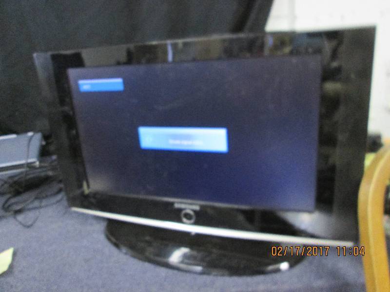 lot 1 image: samsung tv powers up ...