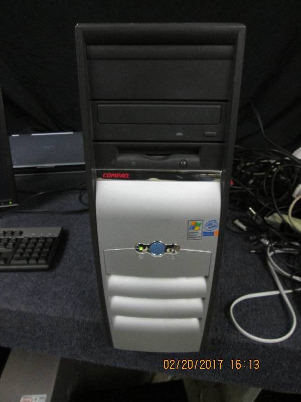 lot 90 image: compact computer tower disk error n...