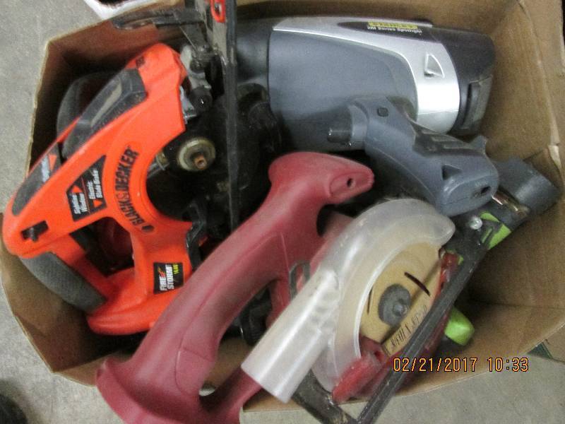 lot 141 image: black and decker , stanley , tool s...
