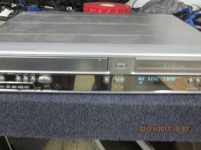 lot 145 image: philips dvdvhs player dvdr600vr po...
