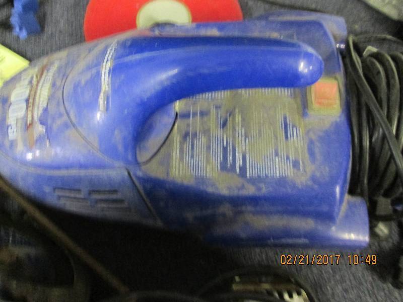 lot 147 image: 1400 psi power washer no hose or wa...