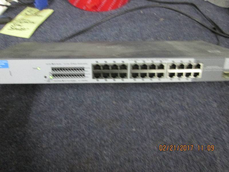 lot 153 image: procurve switch 1400-24g powers up ...