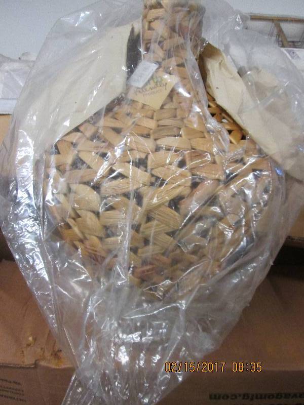 lot 6 image: lelei large woven water hyacinth va...