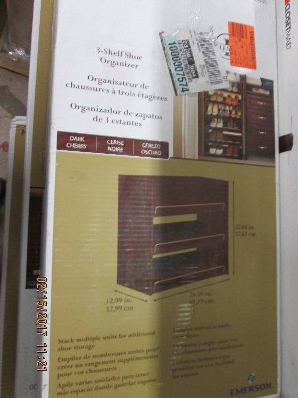 lot 56 image: Closetmaid 3- shelf organizer Kit D...