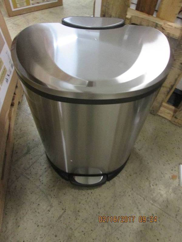 lot 116 image: 13 gallon step garbage can ...