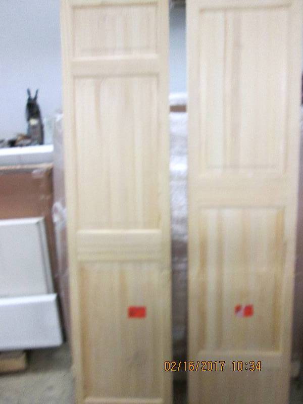 lot 127 image: 2 wood doors  ...