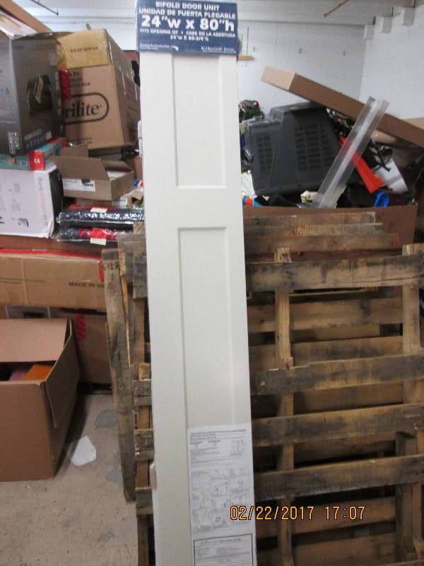 lot 165 image: 24w x 80 h bifold door unit white ...