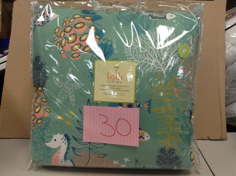 lot 30 image: Lolli Living FULL QUEEN Reef 3 pc Comforter Set Green Aquatic