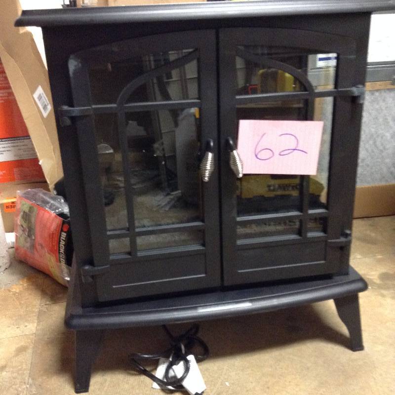 lot 62 image: Hampton Bay Legion 1,000 sq. ft. Panoramic Infrared Electric Stove in like ne working conditions