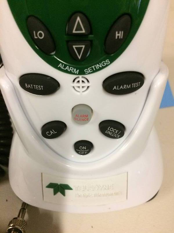 lot 22 image: Wow Retails Used $400 Teledyne MX300 Oxygen Analyzer - Super Working Condition - Replacement Sensor Can Be Purchased Online If you do not have one