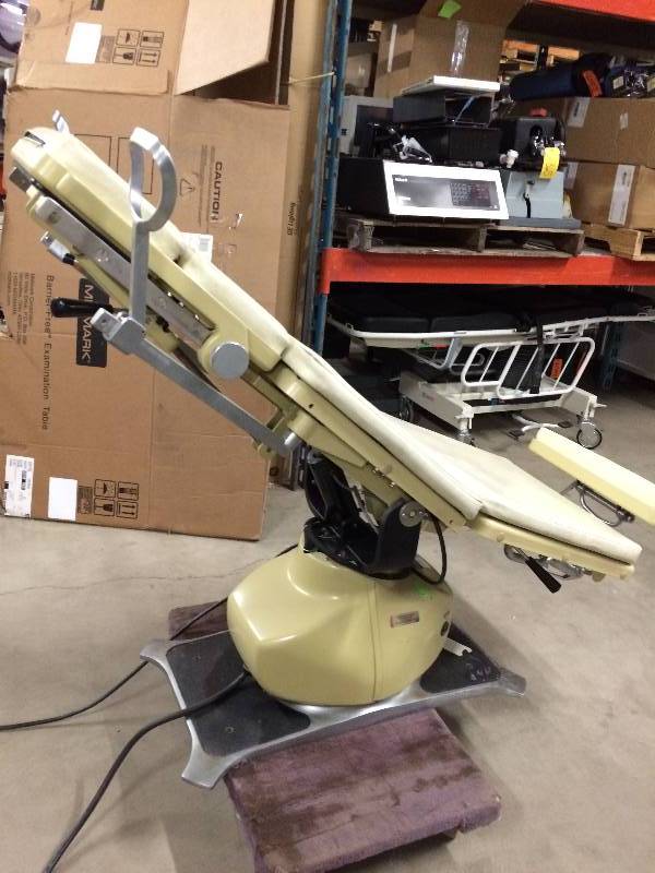 lot 34 image: WOW Retails Used $2000 RITTER POWER ELECTRIC MOTORIZED MEDICAL PROCEDURE EXAM TRACTION  ADJUSTMENT TABLE STIRRUPS FOOTSWITCH  HYDRAULIC UP, DOWN & TILT MULTIPLE MANUAL ADJUST SECTIONS CHIROPRACTOR INK MASTER PHYSICAL THERAPIST - SUPER CONDITION