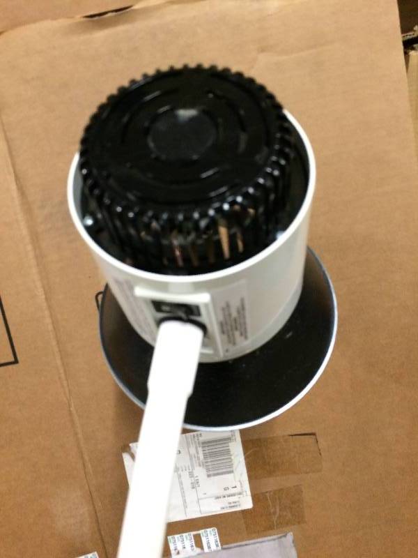 lot 41 image: Retails Used $250.00 Stationary Gooseneck Brewer Professional Products 15100 Arched Adjustible Medical Exam Multi-faceted Reflector Light Lamp - Excellent Condition - WhiteBlack