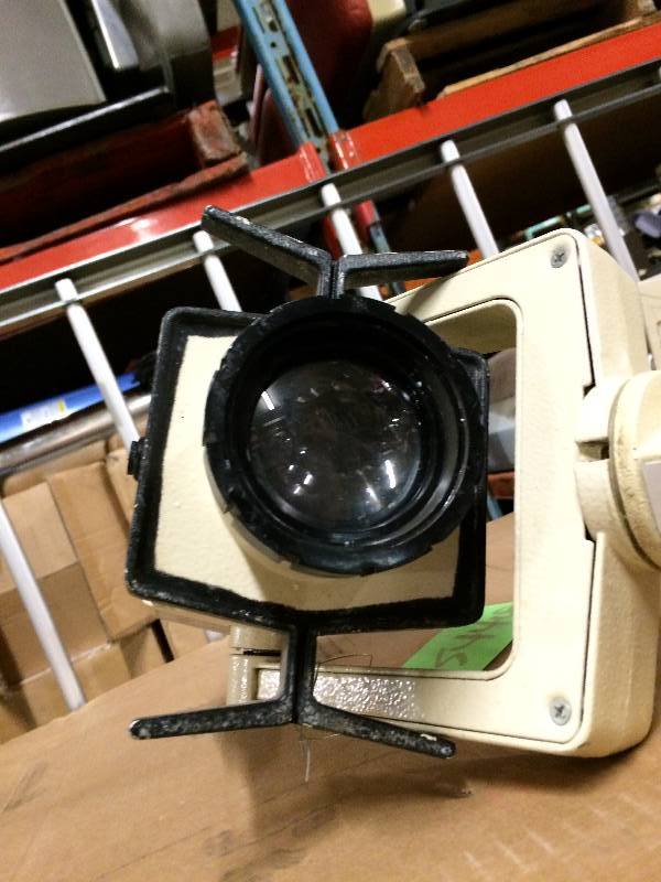lot 56 image: Wow Nice & Rare Air-Shields Vickers PT 1400H-3 Phototherapy Light Adjustable Arm Wall Mount Neonatal Pediactric Nursery Treatment for Jaundice Plug In Ready