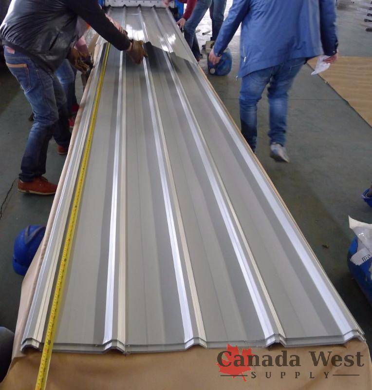NEW 30 SHEETS 16 FT WHITE STEEL SIDING SHEET 29 GAUGE