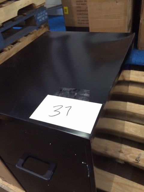 lot 37 image: Vertical File Cabinet