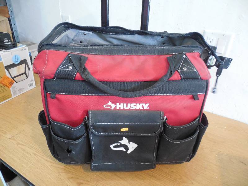 HUSKY TOOL BAG WITH WHEELS AND HANDLE