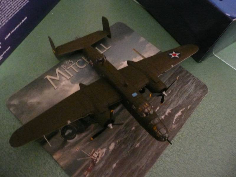 lot 28 image: Corgi B-25B Mitchell - Doolittles Tokyo Raider, April 1942 - Die Cast 172 scale