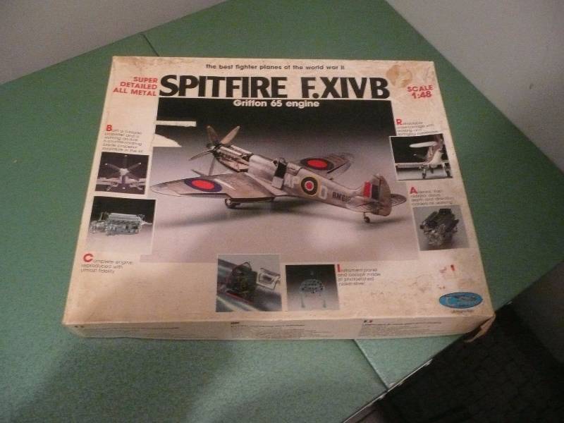 lot 29 image: Spitfire F.XlVB - All Metal 148 scale - Super Detailed
