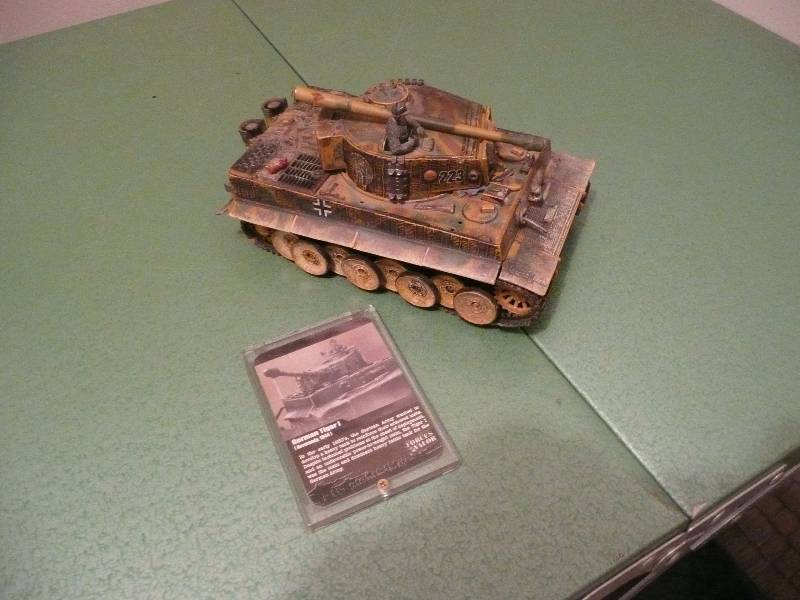 lot 59 image: Forces Of Valor - German Tiger Tank WCard