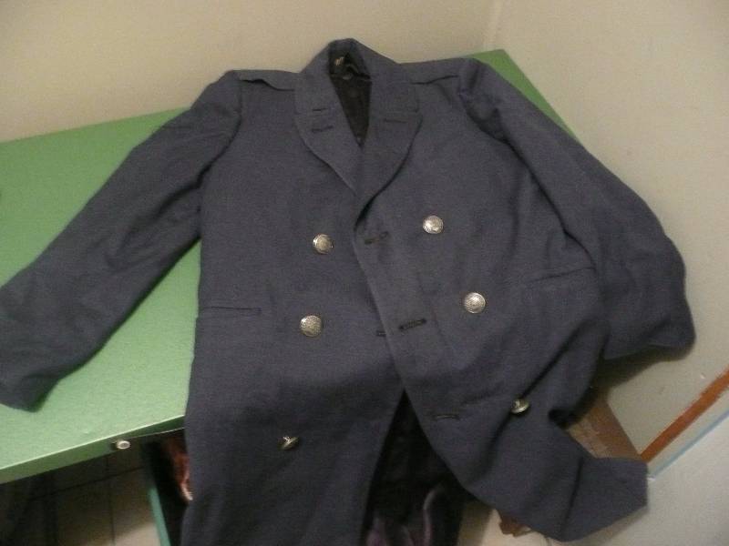lot 91 image: Vintage US Air Force Long Wool Top Coat WMedals & Patches - Good Condition - See Pictures