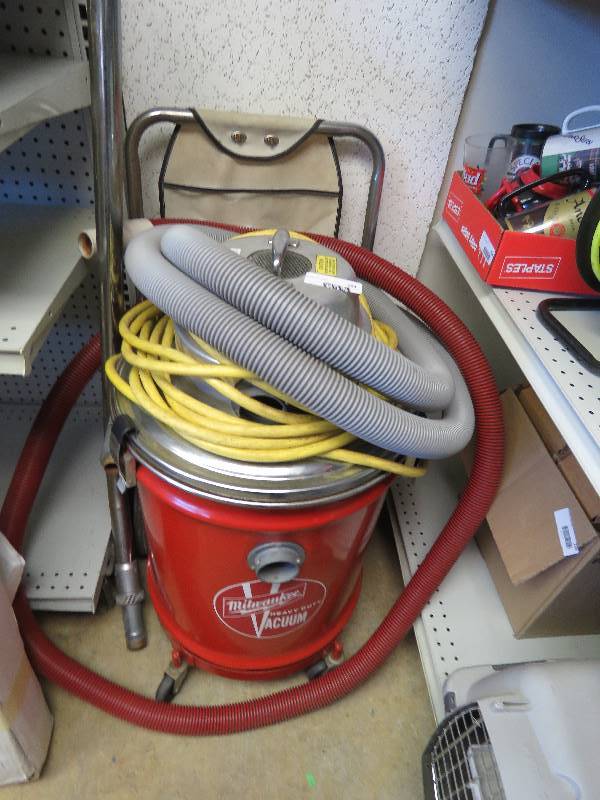 Milwaukee Vacuum